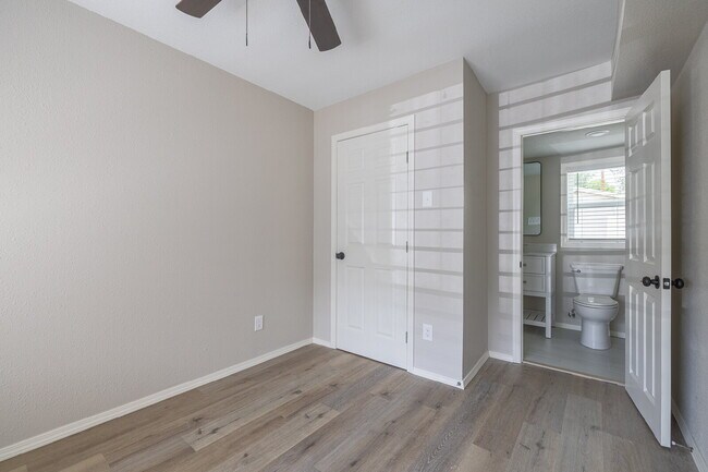 Building Photo - Pre-lease Sumer 2026! Charming 2-Story Home in Tech Terrace!