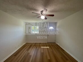 Building Photo - 693-697 Bowman St-697 Bowman St