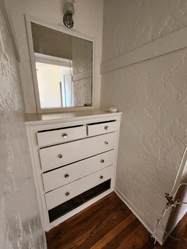 Building Photo - 1845 N Gramercy Pl