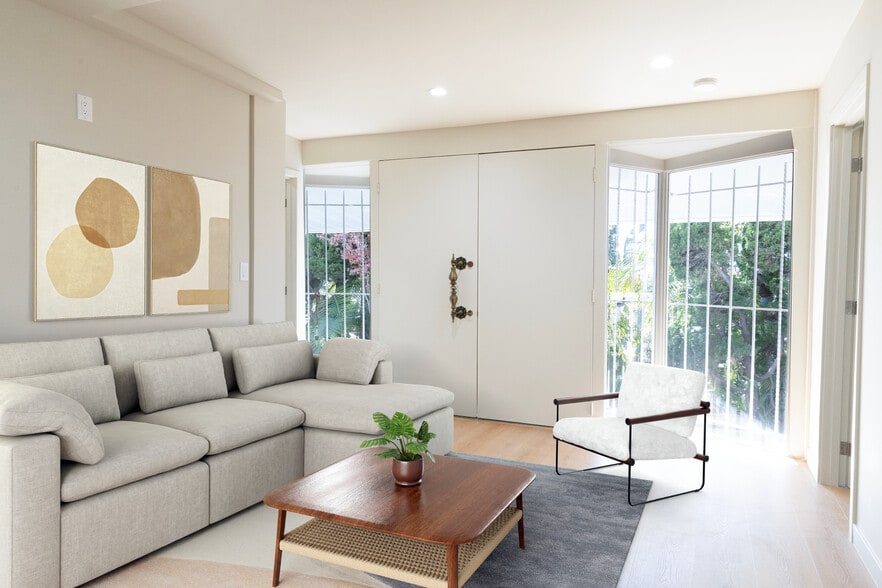 Building Photo - 4519 Finley Ave