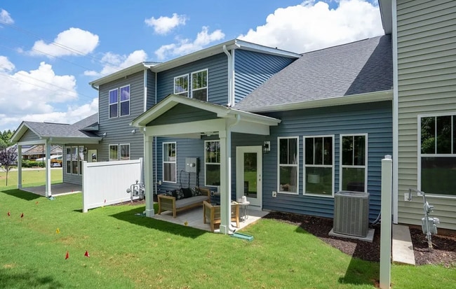 Building Photo - 110 Greensdale Ln