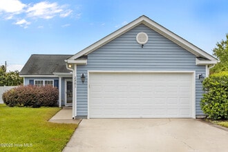 Building Photo - 2901 Beunavista Ct