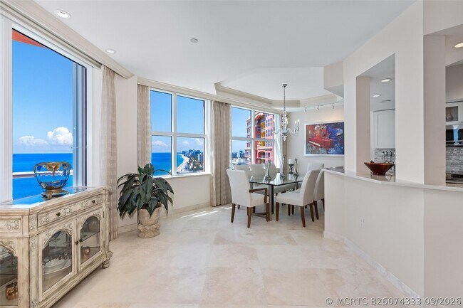 Building Photo - 2110 N Ocean Blvd
