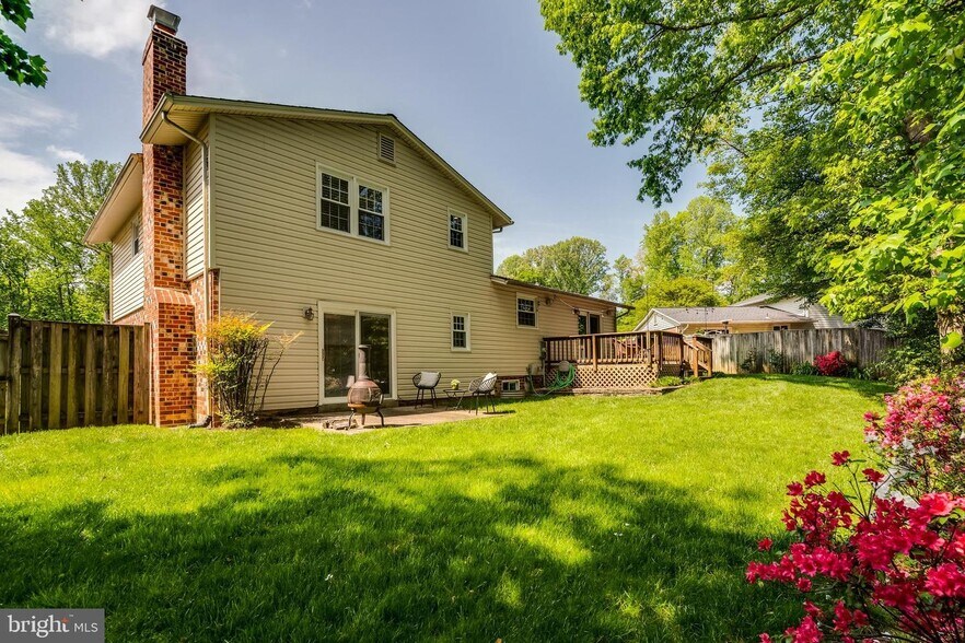 Building Photo - 5223 Tooley Ct