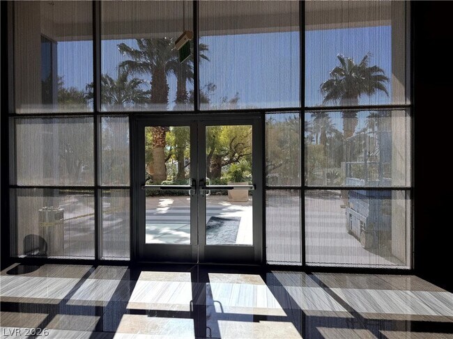 Building Photo - 322 Karen Ave