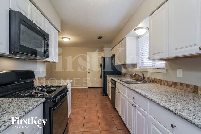 Building Photo - 18822 Pine Trace Ct