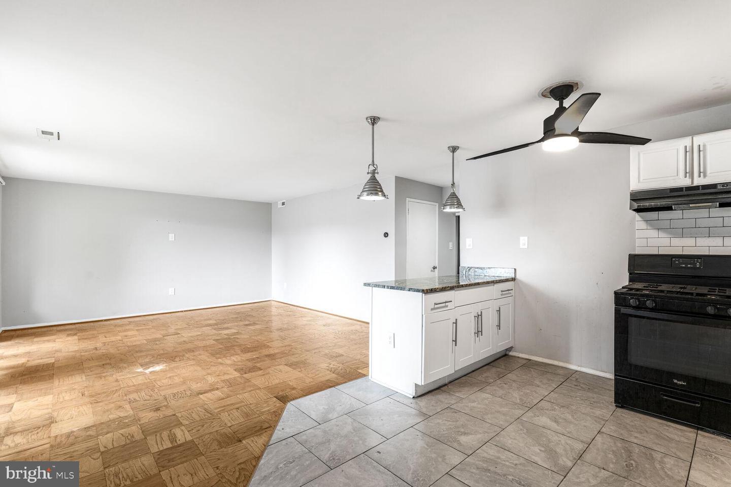 Building Photo - 7316 Donnell Pl