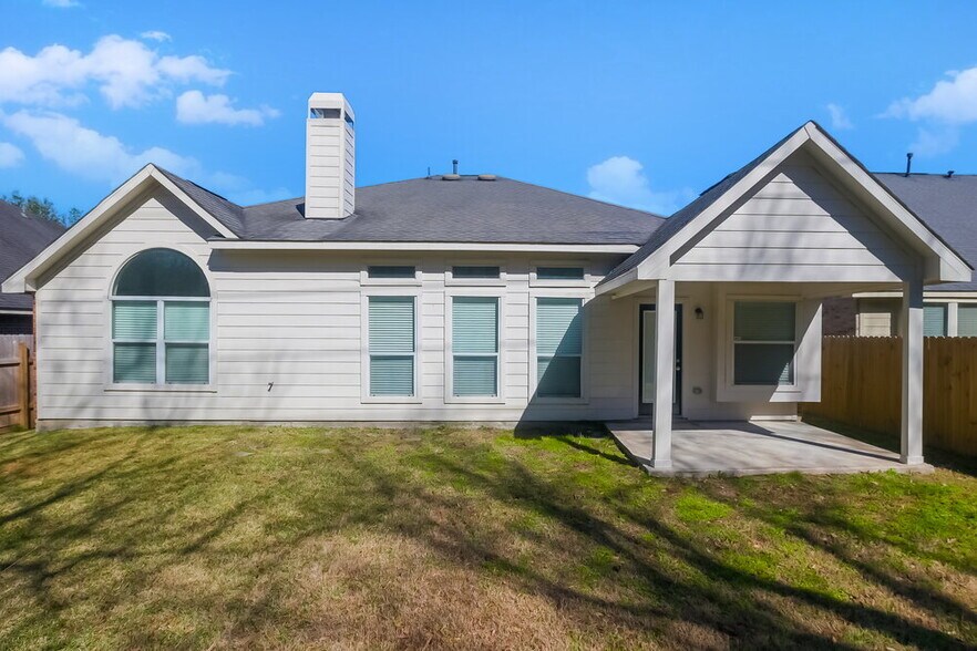 Building Photo - 13406 Lake Passage Ln