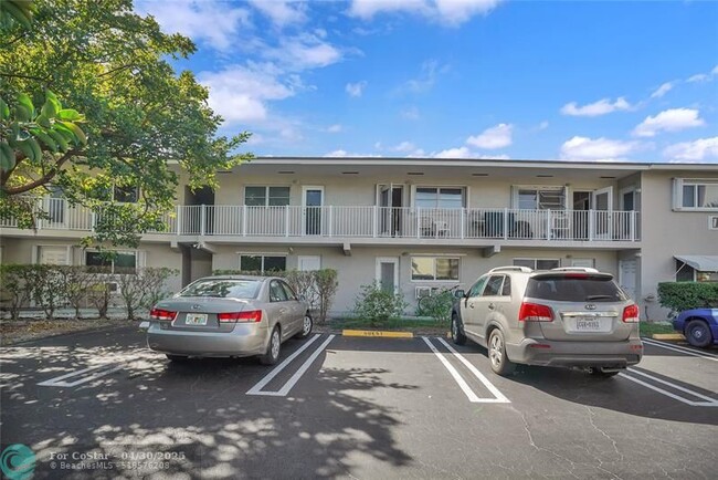 Building Photo - 2501 N Ocean Blvd