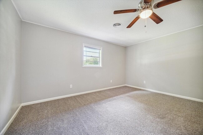 Building Photo - 111 Chadwick Rd