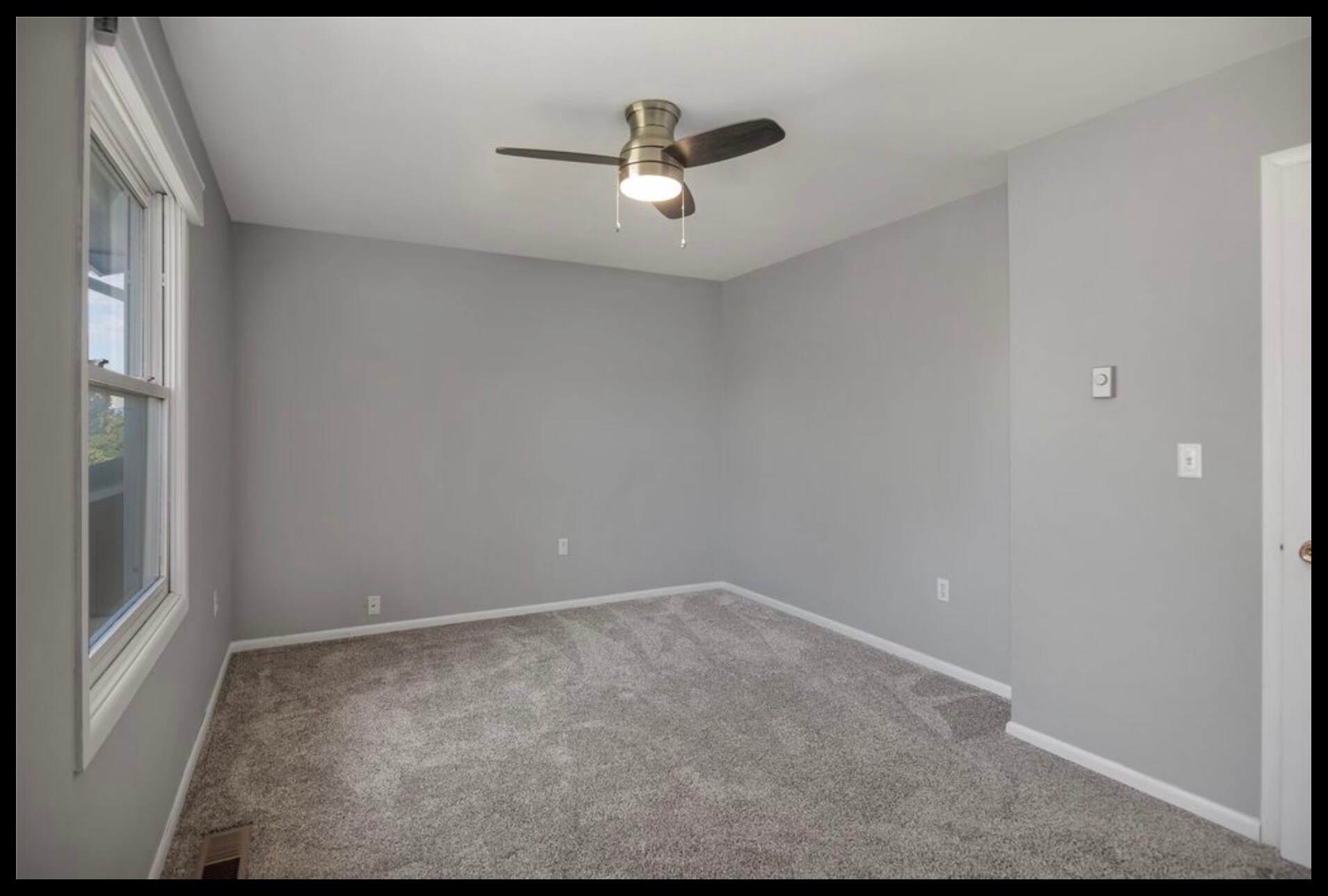 Building Photo - 1585 Valley Forge Rd