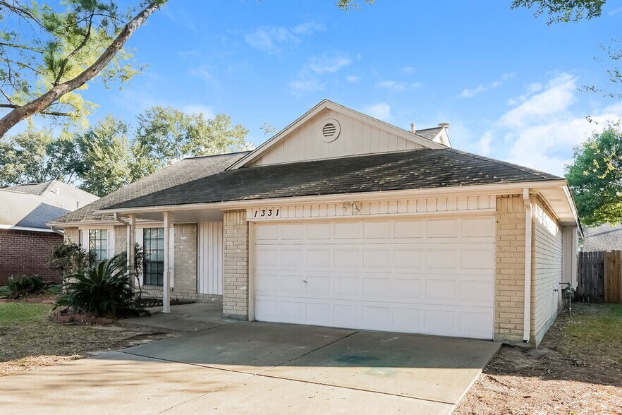 Building Photo - 1331 Three Forks Dr