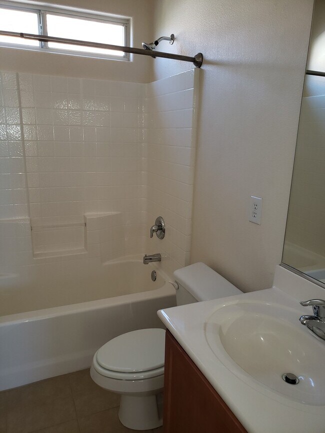 Building Photo - 8904 Nautilus Vista Ct