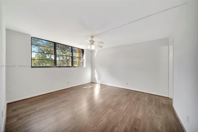 Building Photo - 2450 Deer Creek Country Club Blvd