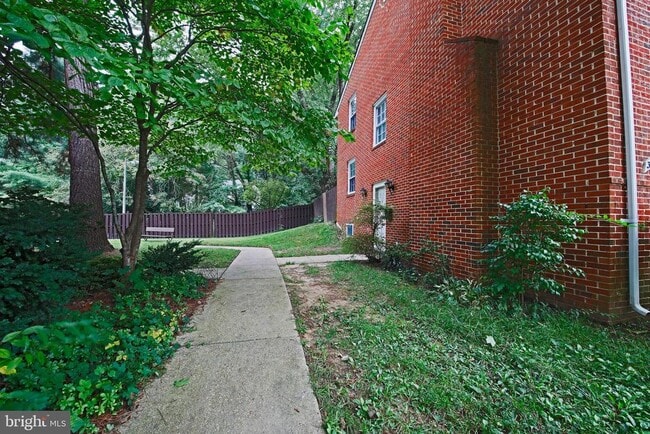 Building Photo - 3334 Webley Ct
