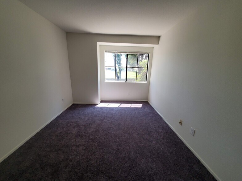 Building Photo - 16807 Camden Ln