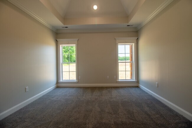 Building Photo - 935 S Cross Bridges Rd