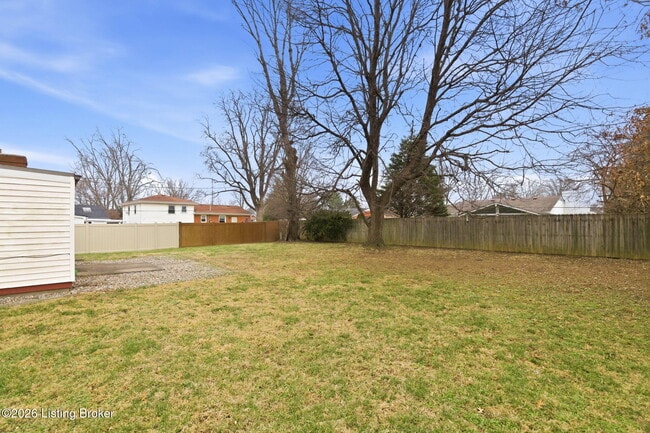 Building Photo - 2403 Silverbrook Ave