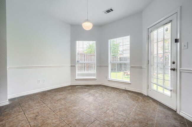 Building Photo - 12177 Salt Grass Ln