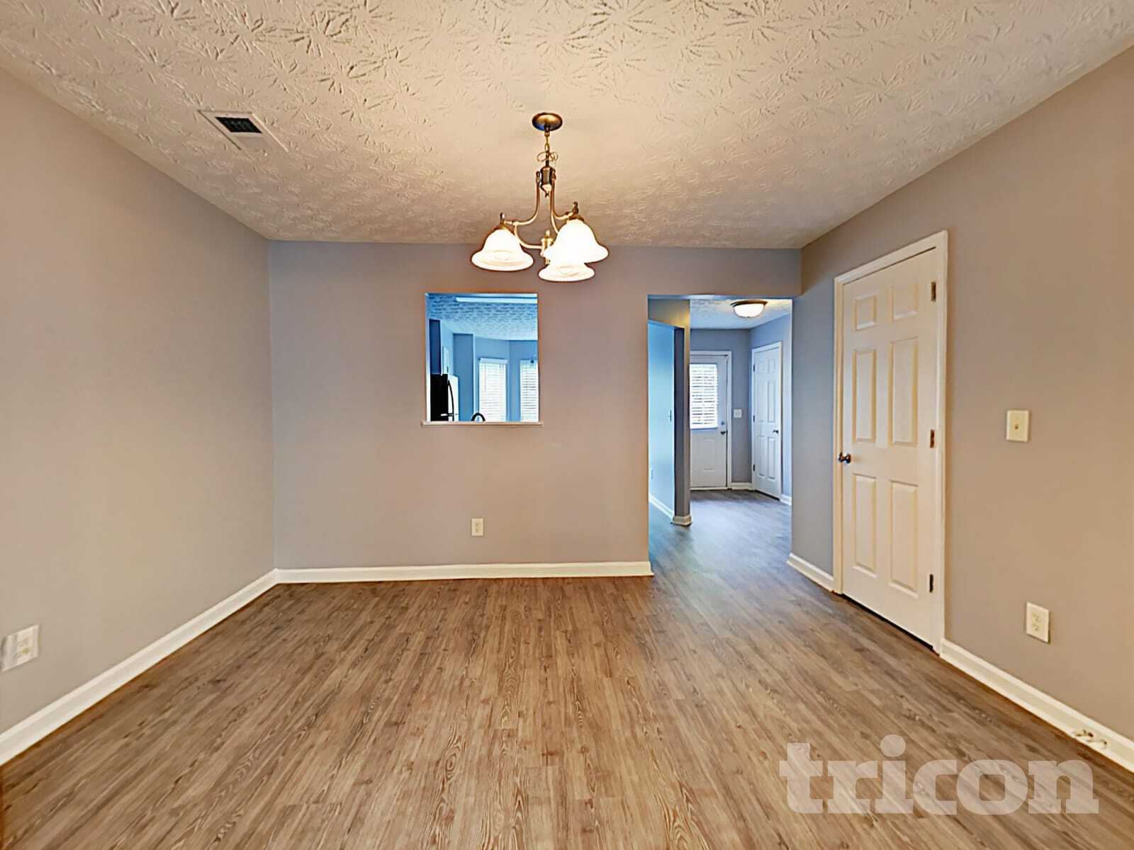 Building Photo - 418 Whippet St