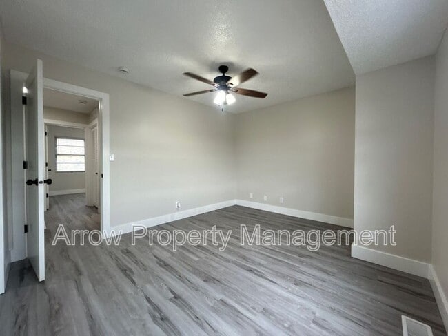 Building Photo - 1230 S Jackson St