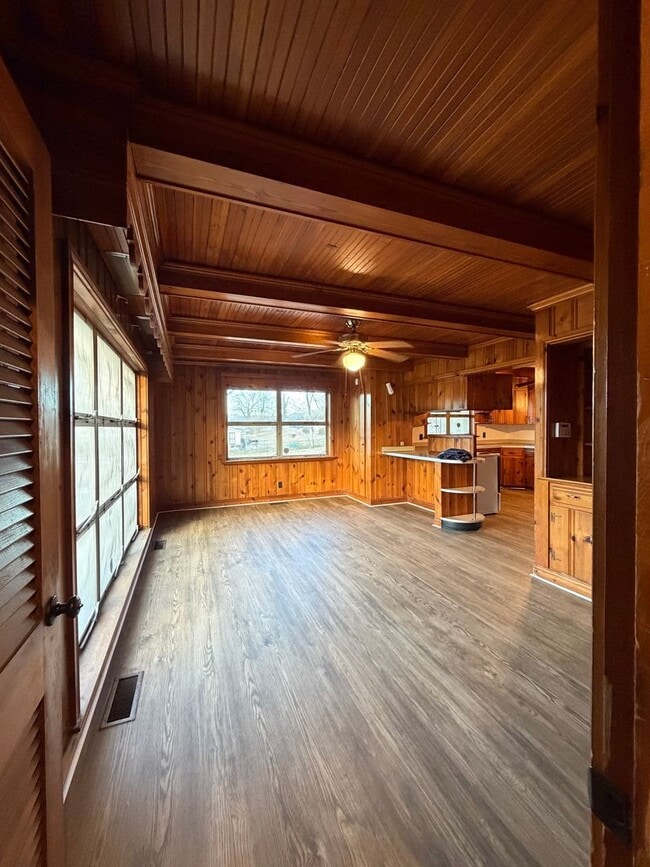 Building Photo - 1708 Arlington Ave