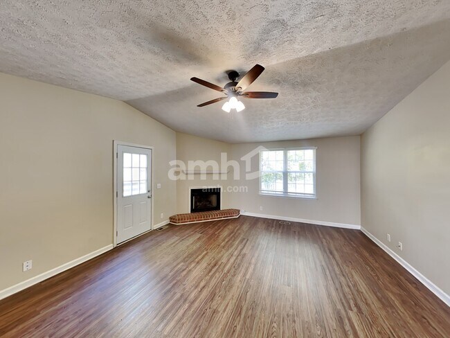 Building Photo - 166 Bradford Cir