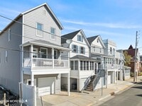 Building Photo - 19 Church St