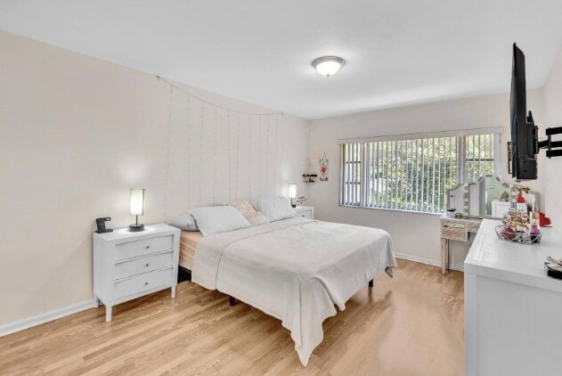 Master Bedroom - 5800 NE 22nd Way