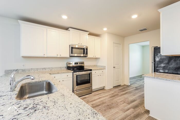 Building Photo - 2906 Citron Garden