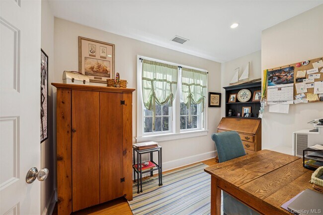 Building Photo - 50 Lamb Ave