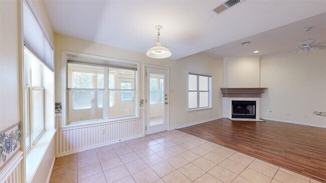 Building Photo - 327 Bernburg Ln