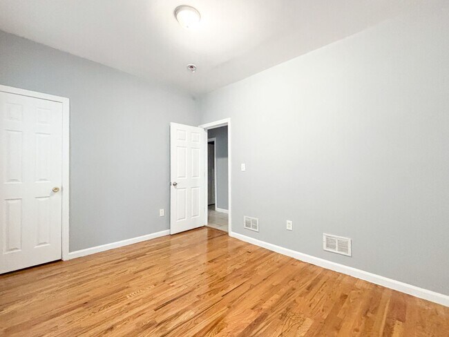 Building Photo - 144 Johnson Ave