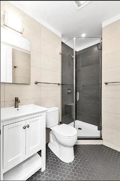 Building Photo - 341 W 48th St