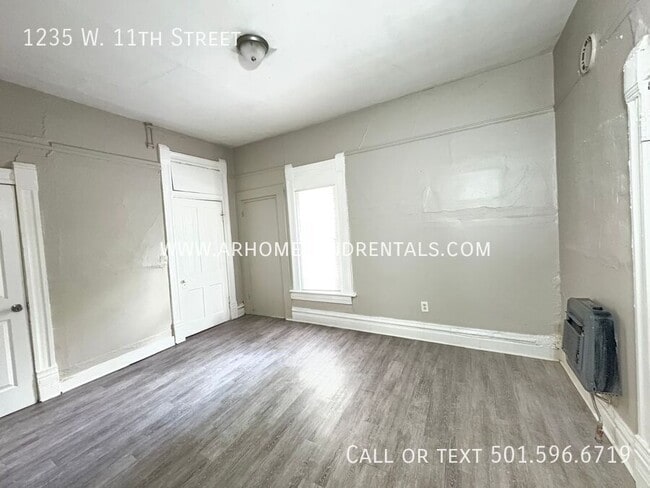 Building Photo - 1235 W 11th St