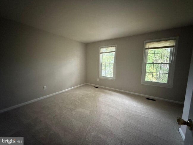 Building Photo - 3310 Applegrove Ct