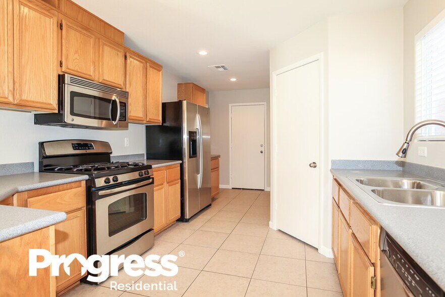 Building Photo - 8408 Warthen Meadows St