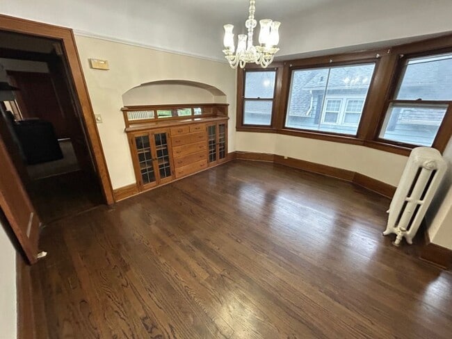 Building Photo - 556 N 63rd St