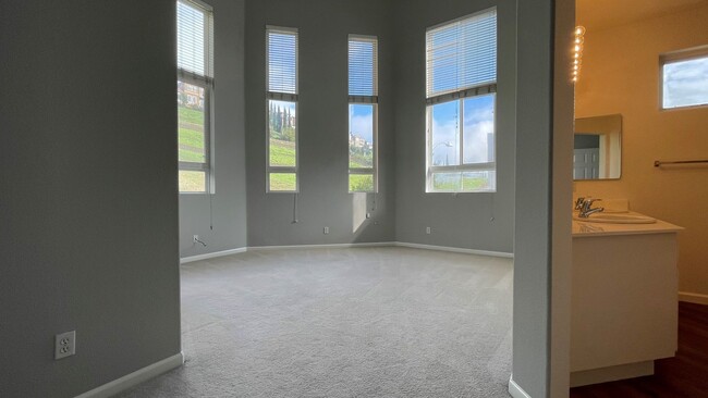 Building Photo - 3BD/3BA - Exclusive Townhome Living on Communication Hill: Modern Comfort Meets Scenic Views