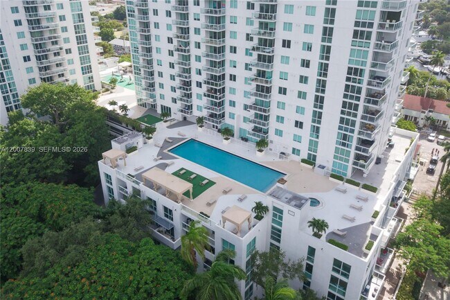 Building Photo - 1871 NW S River Dr