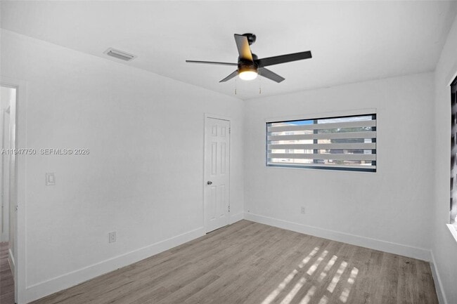 Building Photo - 2530 SW 16th Ter