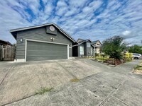 Building Photo - Beautifully Remodeled 3bd/2bath Hillsboro ...