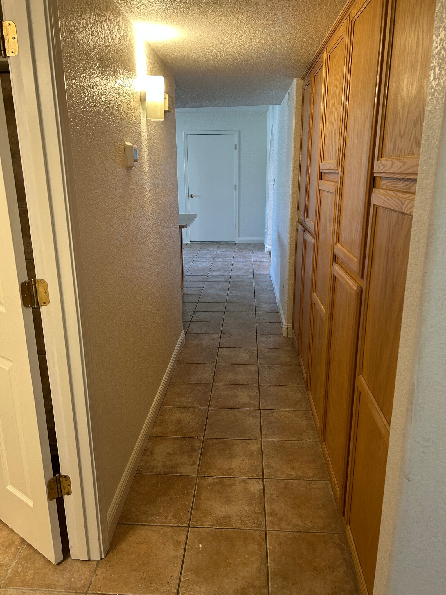 Hallway - 1971 Cliffrose Dr