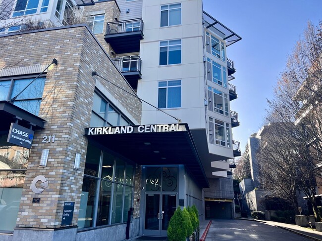 Primary Photo - Furnished Kirkland Central Condo