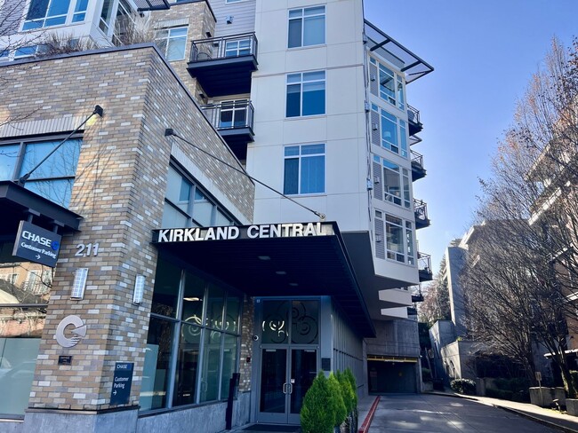 Primary Photo - Semi-Furnished Kirkland Central Condo