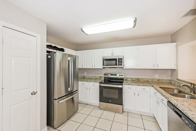 Building Photo - 4117 Cochise Dr