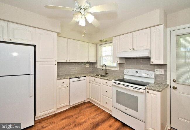 Building Photo - 436 Anthony Rd