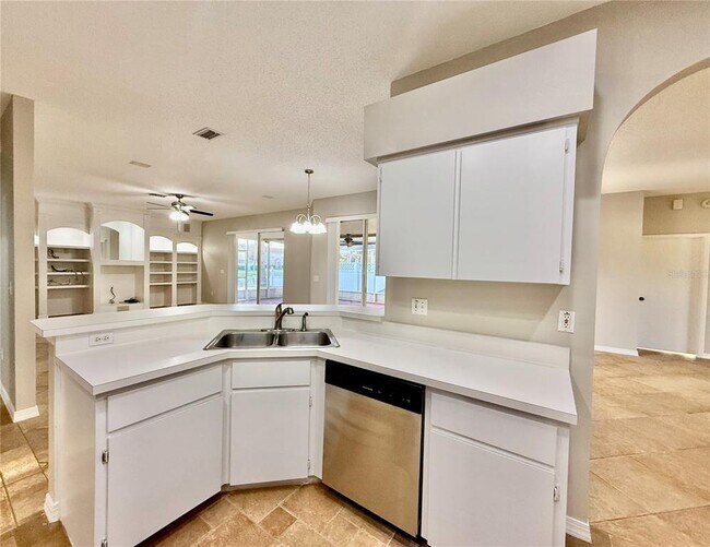 Building Photo - 807 Frankford Dr
