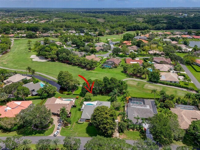 Building Photo - 15 Balfour Rd E