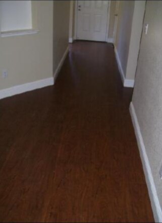 Building Photo - 110 Fiesta Ct